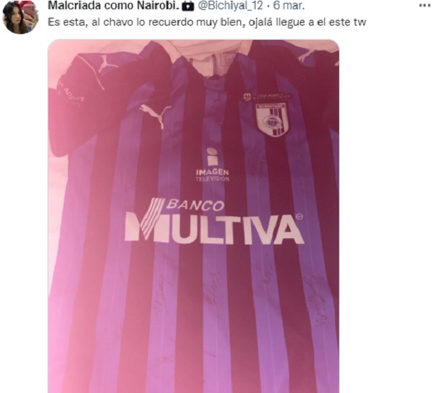 Niño del Querétaro salva a aficionada al regalarle camiseta