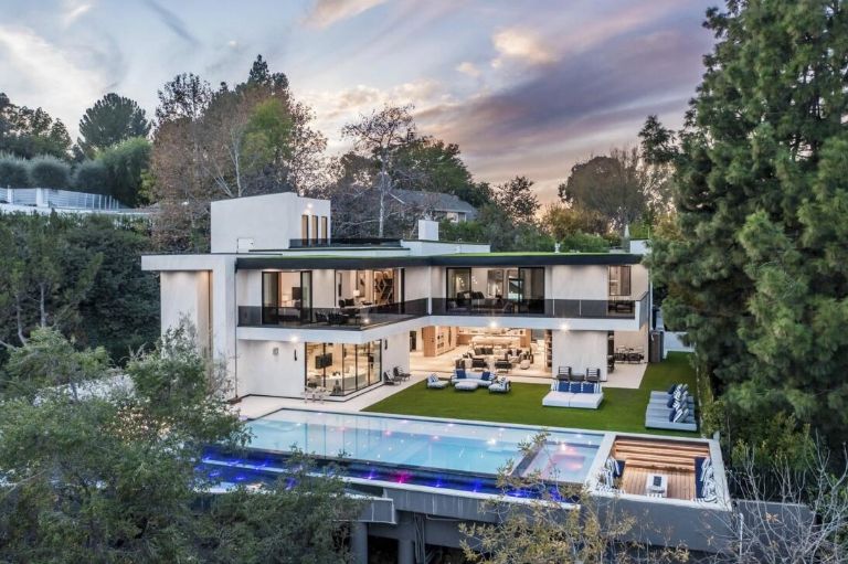 Así es la nueva mansión de Eugenio Derbez en California