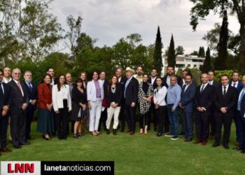 Ken Salazar recibe a delegación mexicana de SelectUSA 2022