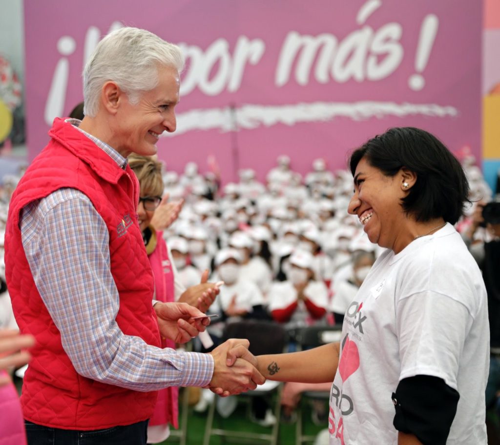 Edoméx: Alfredo Del Mazo entrega Salario Rosa en La Paz