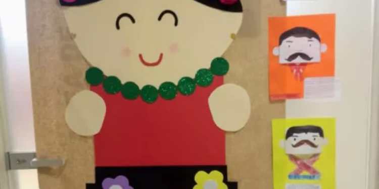 Con programa de la SEyD continúan alumnos su educación.