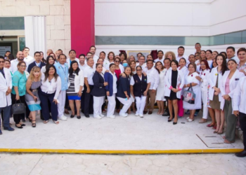 Reconocimiento al sector salud para la transformación de Quintana roo