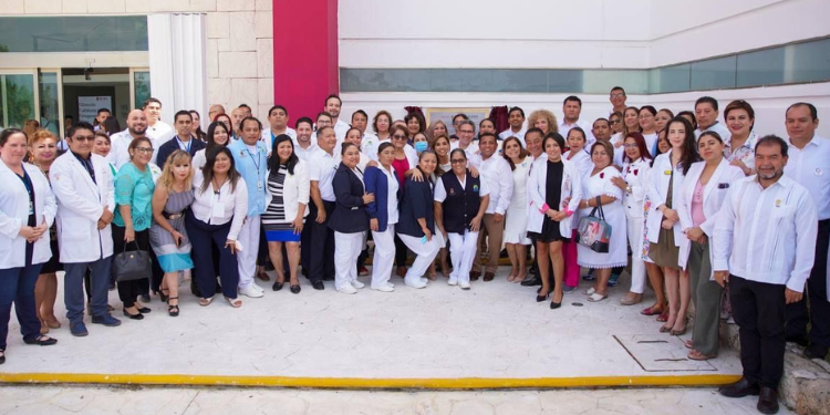 Reconocimiento al sector salud para la transformación de Quintana roo