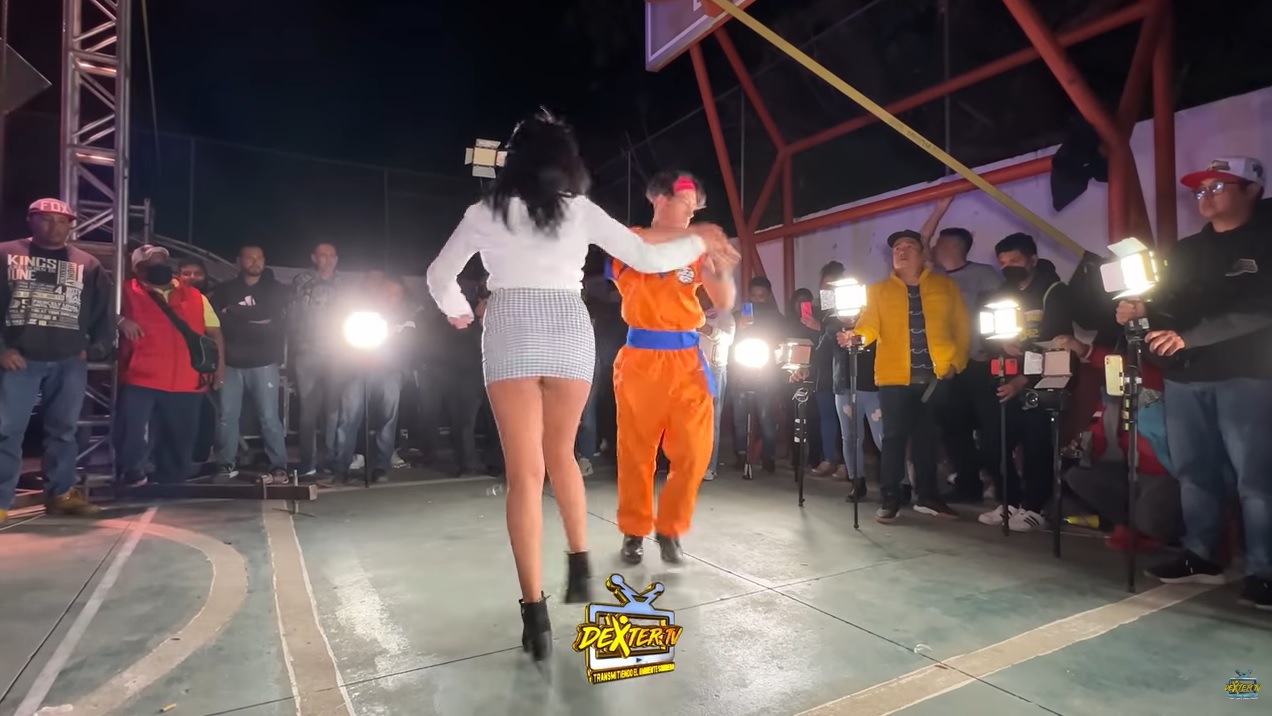 VIDEO: Surge Son Goku, nuevo bailarín viral de los sonideros
