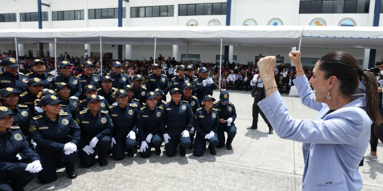 Ceremonia de Graduación para 7,394 nuevos y mejores policías en CDMX