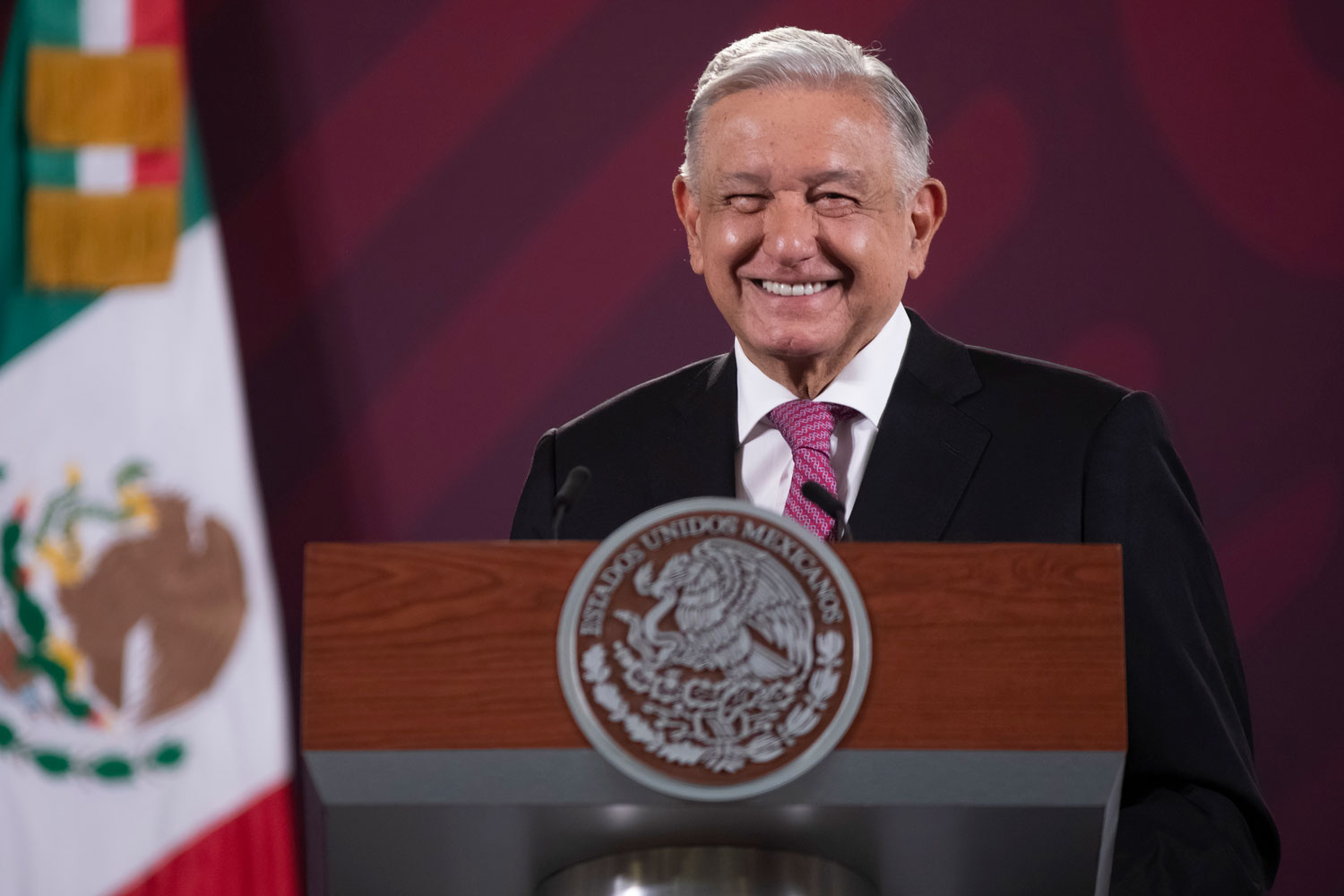Mañanera: AMLO resalta fortaleza de la economía de México