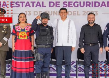 Salomón Jara entrega 212 vehículos para reforzar seguridad