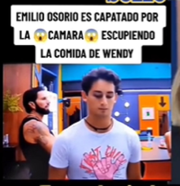 Emilio Osorio escupe a comida de Wendy Guevara (VIDEO)