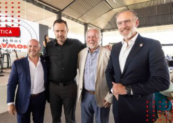 Mauricio Kuri celebra 30 años de Raymond de México