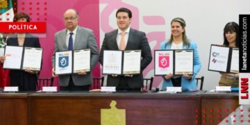 Samuel García firma adhesión a red de inseguridad del agua