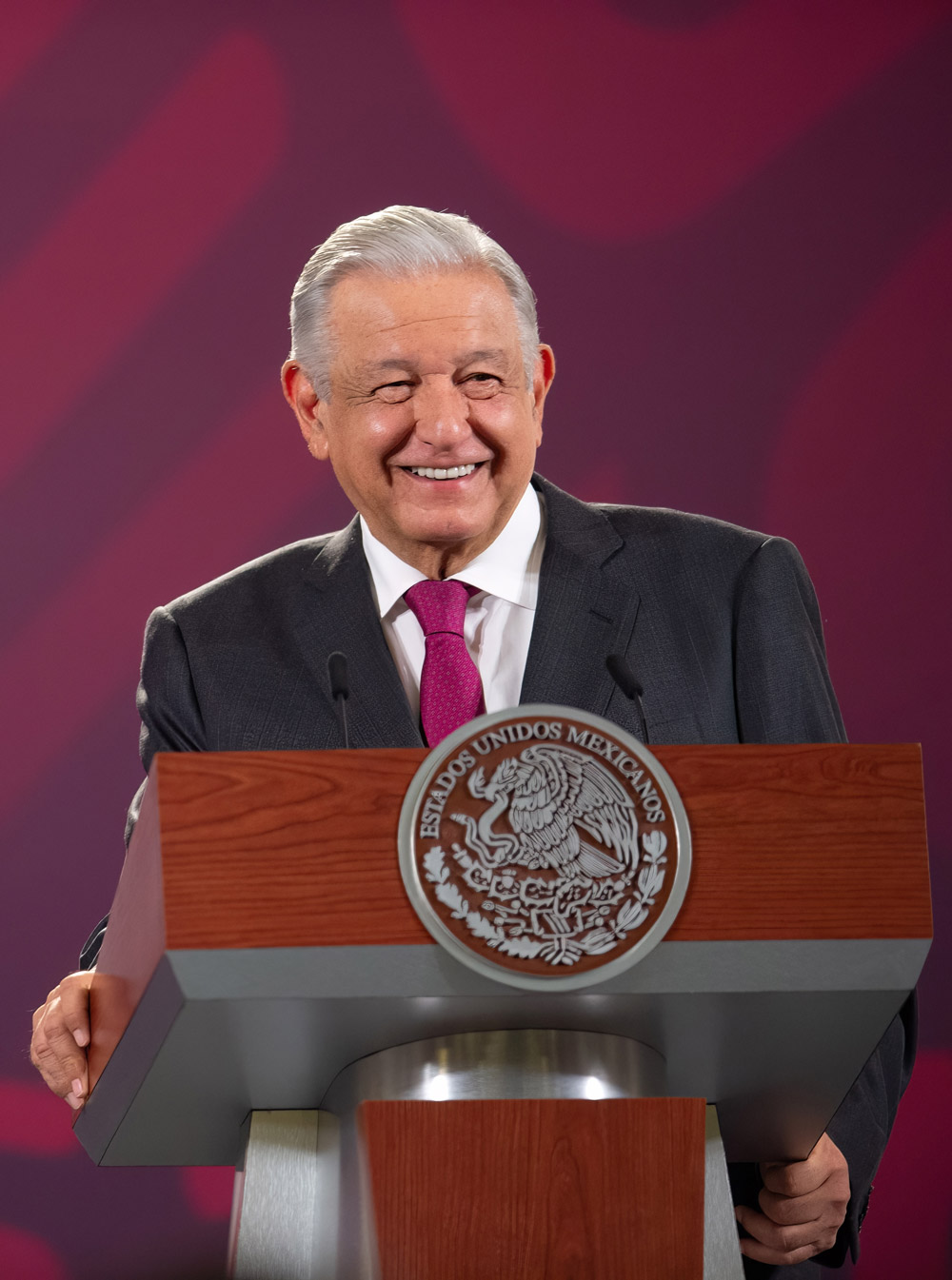 AMLO: Boletos de nueva aerolínea del Estado, 20% más baratos