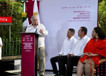 Xalapa: Miguel Torruco entrega nombramiento a Barrio Mágico