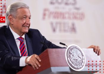 AMLO toca el tema de reducción de operaciones del AICM