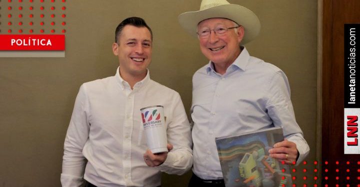 Ken Salazar se reúne con alcalde Colosio Riojas en Monterrey
