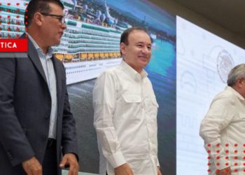 Alfonso Durazo participa en evento de Asociación de Cruceros