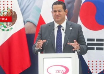Diego Sinhue acude a expansión de empresa ZKW en Silao
