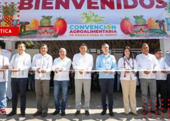 Salomón Jara inaugura convención agroalimentaria en Oaxaca