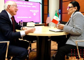 Ken Salazar se reúne con secretaria Rosa Icela Rodríguez