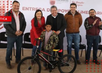 David Monreal entrega Apoyos Alimentarios en Fresnillo
