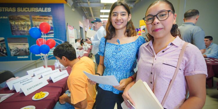 Más de mil vacantes en la Feria Nacional de Empleo para las Juventudes en Culiacán
