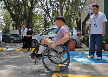 Impulsa IMSS autonomía de personas con lesión medular a través del Programa de Movilidad Urbana en UMFRC