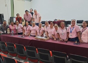 Entrega ISSSTE mil 364 credenciales a jubilados y pensionados en Tuxtepec, Oaxaca
