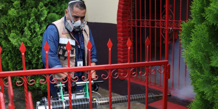Secretaría de Salud protege a más de 550 mil colimenses, con 160 mil acciones contra dengue