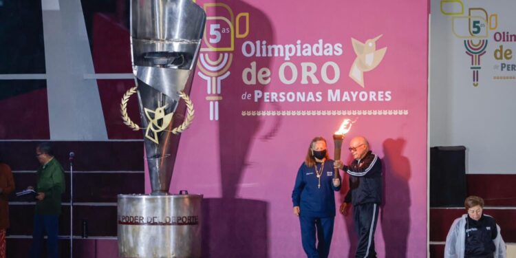 Adultos mayores guerrerenses participan en Olimpiadas Nacionales de Oro 2025