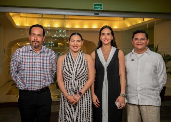 La gobernadora Indira Vizcaíno destaca coordinación de 3 órdenes de gobierno para el desarrollo del Puerto de Manzanillo, en 6° aniversario de Copoma