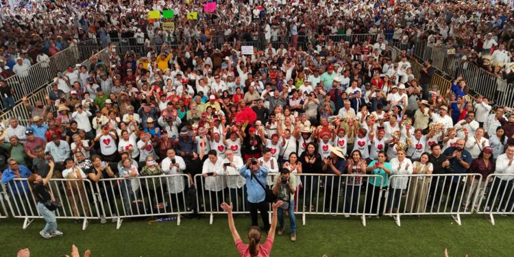 La presidenta Claudia Sheinbaum anuncia inversión histórica de más de 10 mil mdp para carreteras