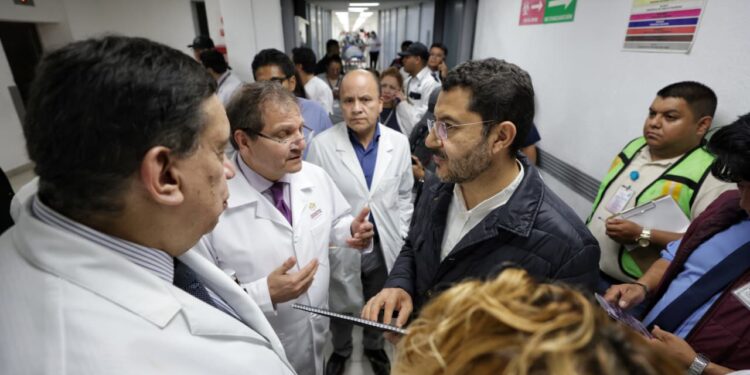 Atiende ISSSTE a 32 personas por explosión e incendio en Iztapalapa; una falleció: Martí Batres