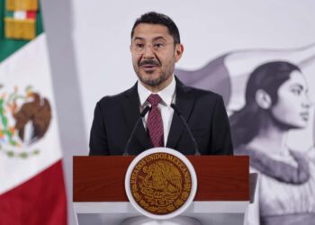 Anuncia Martí Batres Plan de Cirugía Robótica en el ISSSTE