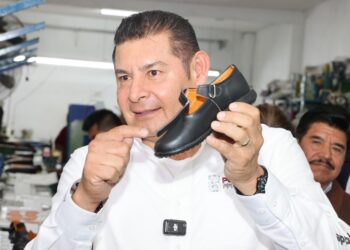 Resurge industria del calzado con impulso a cooperativas y riqueza comunitaria: Alejandro Armenta