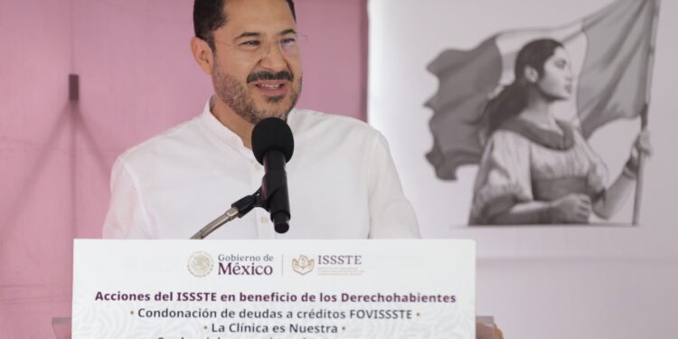 En Tepic, acude Martí Batres a la CMF “Doctor Joaquín Cánovas Puchades” para supervisar mejoras de La Clínica es Nuestra