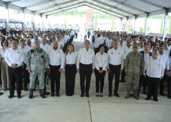 Con helicóptero y víveres Tamaulipas apoya a Veracruz; gobernador llama a la población a solidarizarse