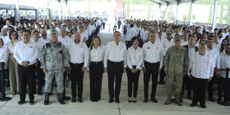 Con helicóptero y víveres Tamaulipas apoya a Veracruz; gobernador llama a la población a solidarizarse