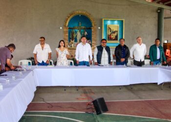 Con obras y acciones se atienden peticiones de comunidades de la sierra: Francisco Rodríguez