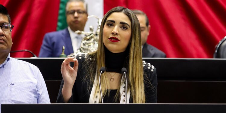 La Ley de Amparo vuelve a ser del pueblo, no de los privilegiados: María Teresa Ealy