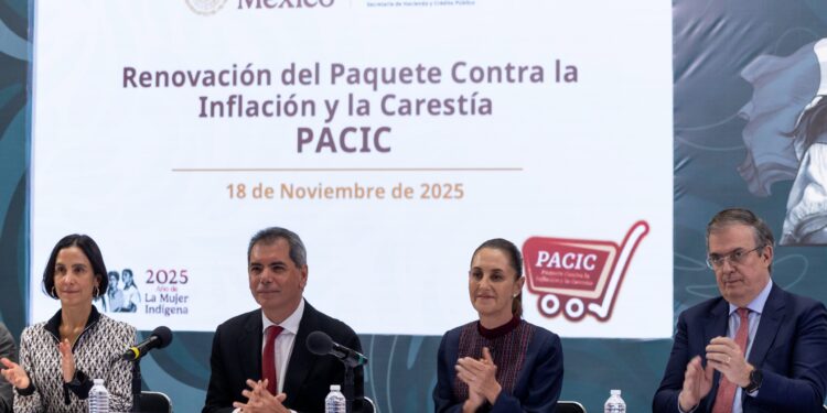La presidenta Claudia Sheinbaum y empresarios firman renovación del PACIC para mantener la canasta básica en 910 pesos