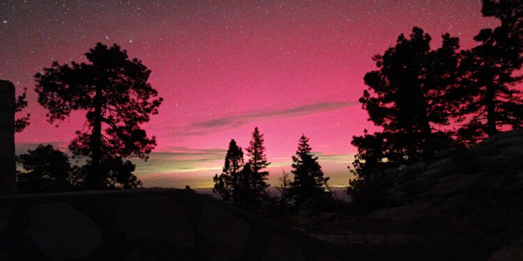 Tormenta geomagnética global monitoreada por el SCIESMEX: Sin afectaciones graves en México