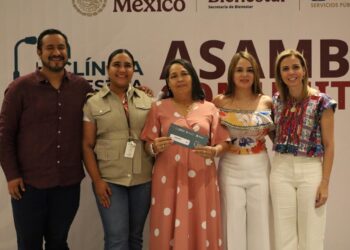 Entregan tarjetas de ‘La Clínica es Nuestra’ para mejorar Servicios de Salud en Colima