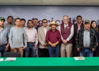 Diálogo con acuerdos a favor de productores del campo tlaxcalteca