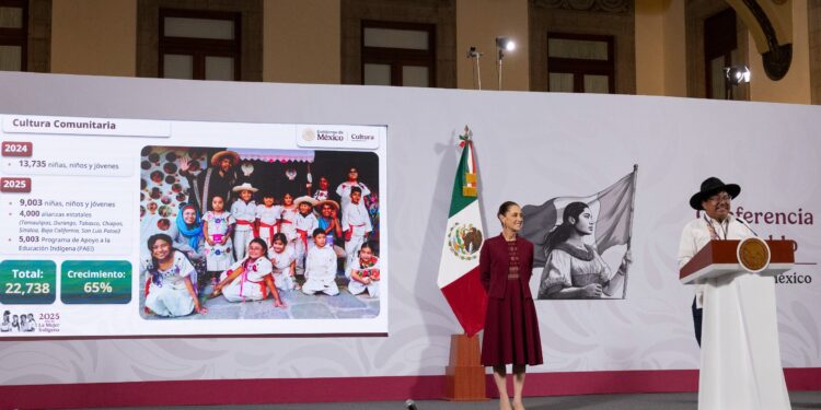 La presidenta Claudia Sheinbaum encabeza banderazo de inicio de obra del tramo arroyo el sauz-nuevo laredo del tren del golfo de méxico