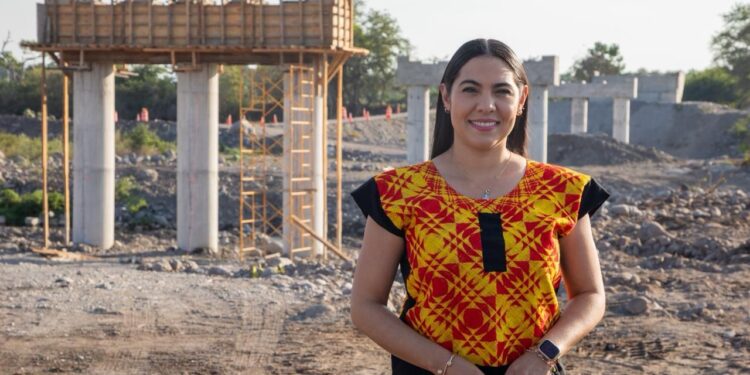 La gobernadora Indira Vizcaíno supervisó avance del 19% en la construcción del puente ‘El Chical’