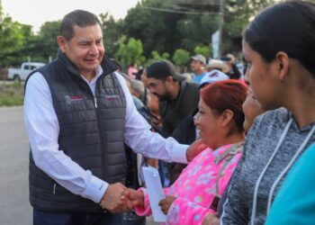 Puebla de pie, el gobernador Armenta supervisa entrega de apoyos en El Carrizal