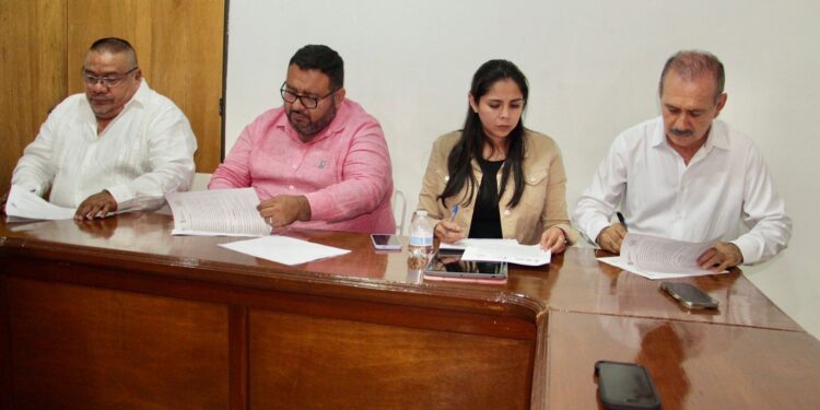 Diálogo y acuerdos evitan huelga en el COBACH Guerrero