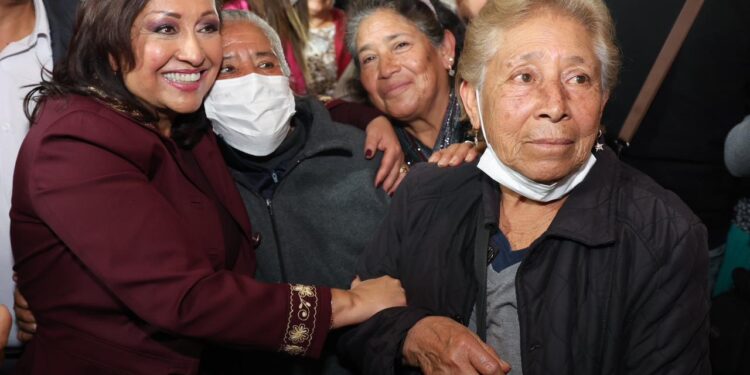 Entre reconocimiento y aplausos, Chiautempan y Tlaltelulco respaldan diálogo directo de autoridades con el pueblo