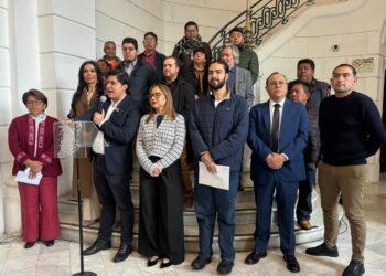 El concejal de Cuauhtémoc, Emilio Villar exige a Alessandra Rojo de la Vega que lo reincorpore al consejo de la demarcación