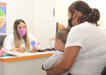 Salud Colima aplica gratuitamente la cédula de detección de cáncer en niñas y niños, como medida de control