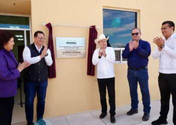 El gobernador Alfonso Durazo acelera transformación del norte de Sonora con inversión en salud, becas e infraestructura